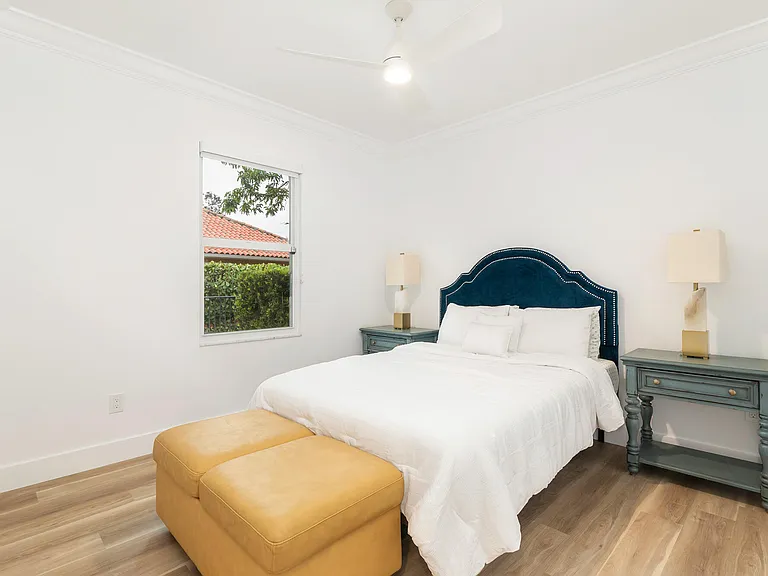 3317 Embassy Dr — Photo 20