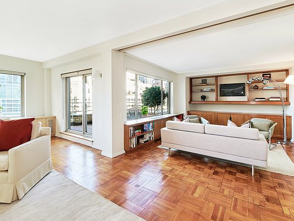 4th image of 200 E 57th St APT 20D