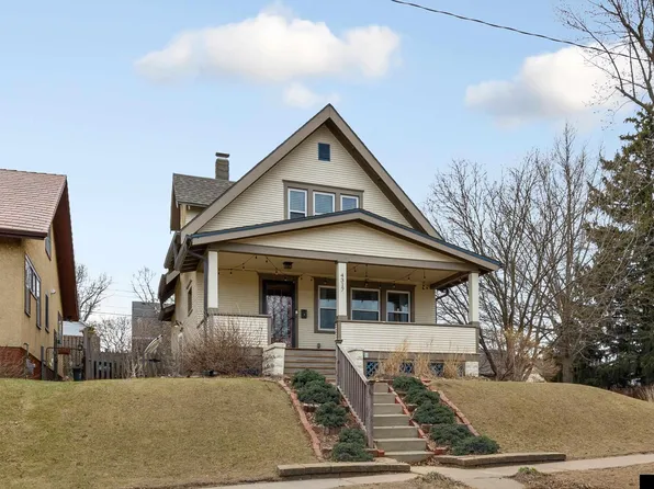 4317 Barker Ave, Omaha, NE 68105