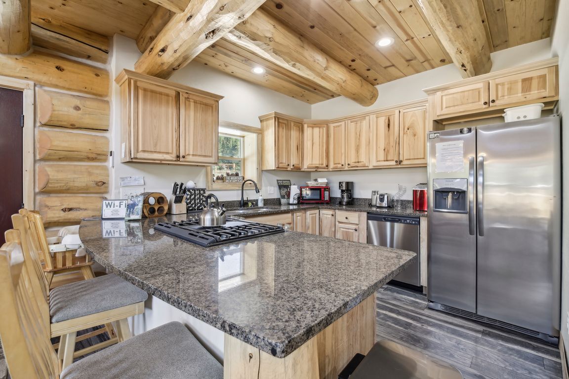 Sally Cir-0305-014