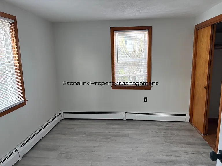 68 2nd Ave — Photo 7