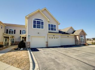 1151 E Townline Rd UNIT 405, Lake Geneva, WI 53147