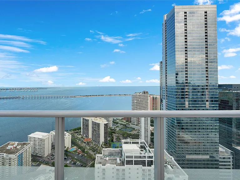 1300 Brickell Bay Dr #2000 — Photo 8