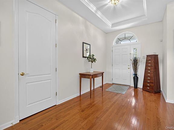 3rd image of 167 Stony Brook Road