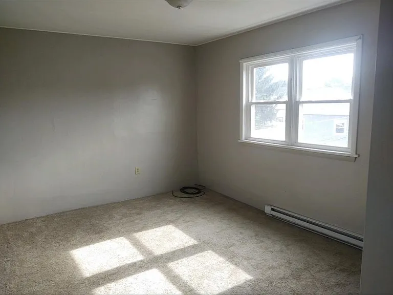 127 Brook St #2 — Photo 10