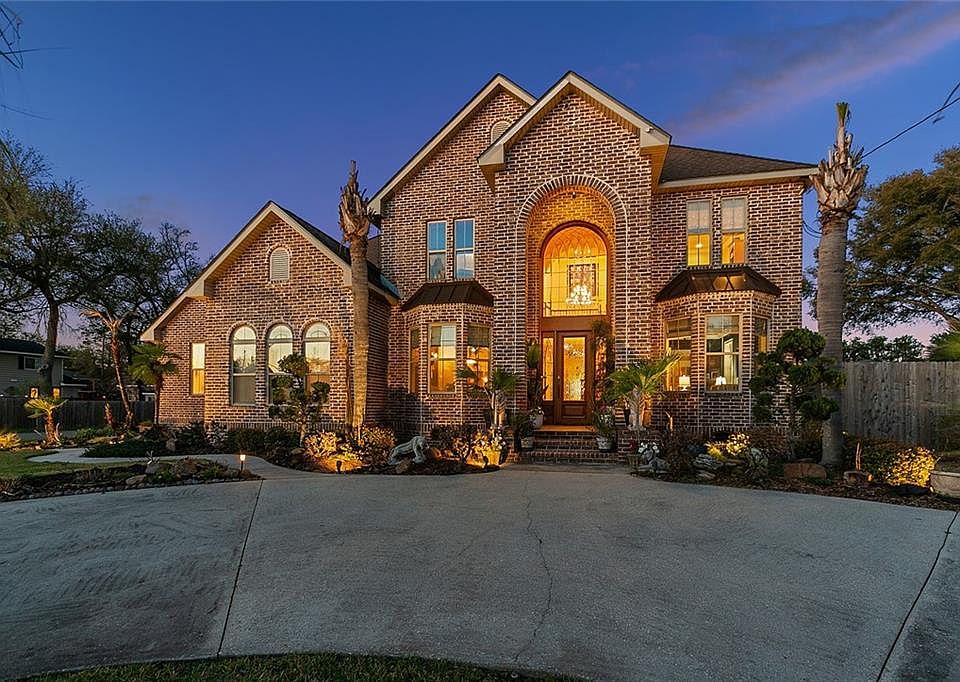 1st image of 9001 Ormond Pl