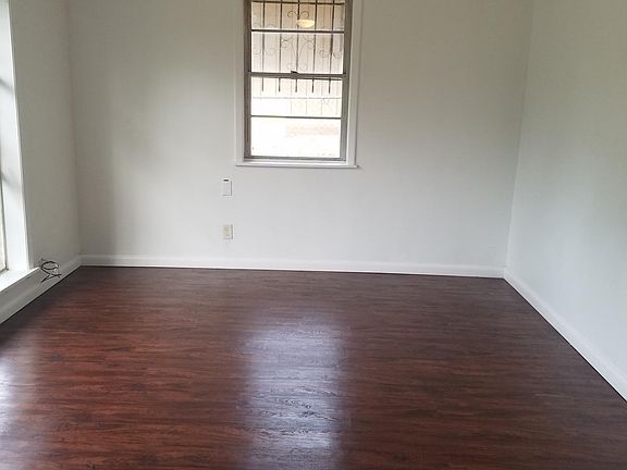3rd image of 3801 Woodrow Ave