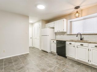 7001 Hawaii Ln, Arlington, TX 76016