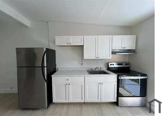 320 NE 13th Ave #5