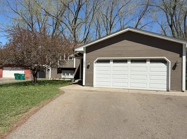 1011 103rd Ln NW, Coon Rapids, MN 55433