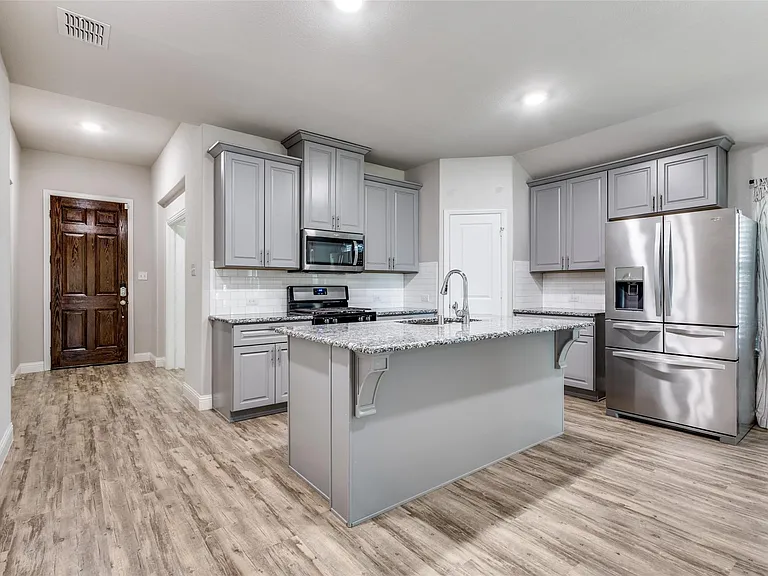 3725 Holley Ridge Way — Photo 6