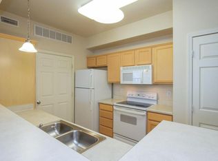 6727 Hemingway St, Johnston, IA 50131