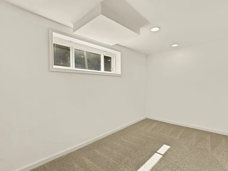 3111 63rd Pl — Photo 38