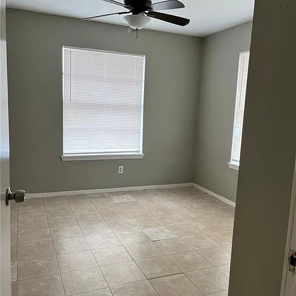 1801 Washington Ave #8 — Photo 2