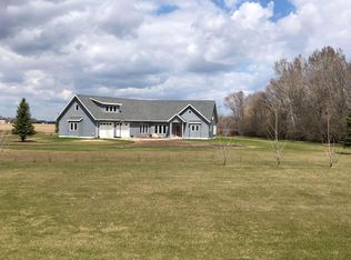 885 Halvor Rd NE, Thompson, ND 58278