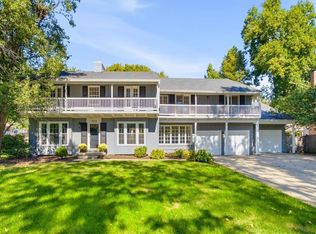 3714 W 61st Ter, Fairway, KS 66205