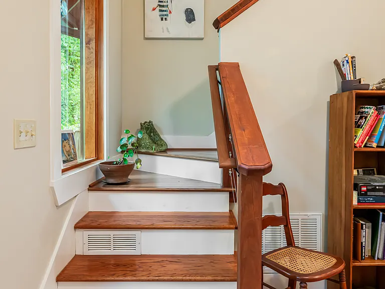51B Westover Dr #B — Photo 23