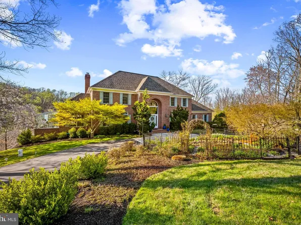 13040 Jerome Jay Dr, Cockeysville, MD 21030