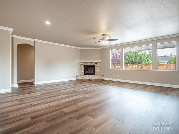 3rd image of 1003 Rocky Terrace Dr