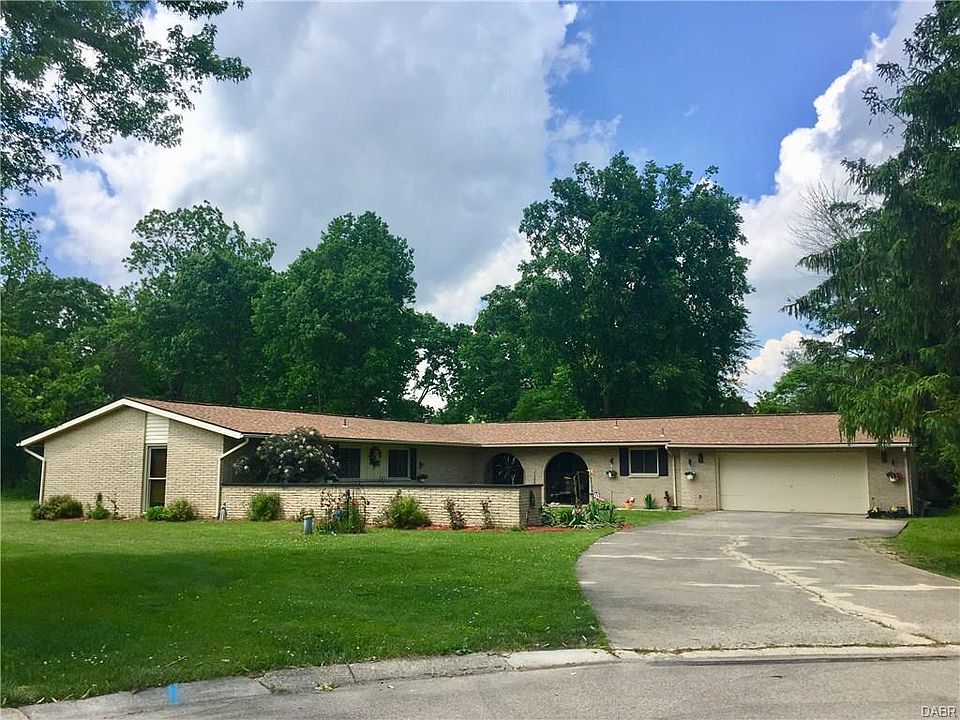 1st image of 2465 Rosewood Dr