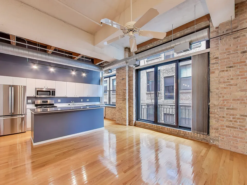 375 W Erie St #522