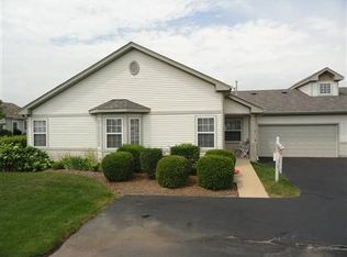 12229 White Tail Ln, Huntley, IL 60142