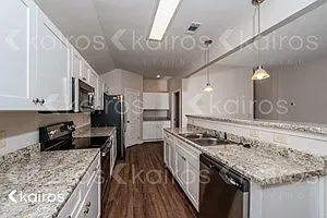 4 bed, 2.0 bath, 1655 sqft, $2,025 — Photo 4