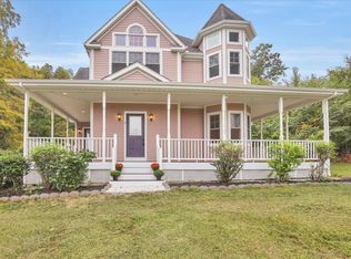 7 Scoville Landing Rd E, Moodus, CT 06469