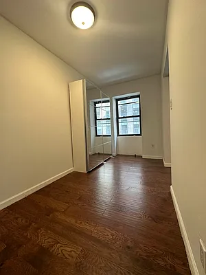 Rented by Shai Realty Management Inc | media 11