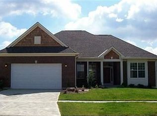 6808 Prairie View Dr, Maineville, OH 45039