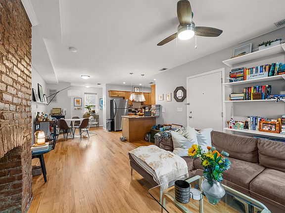 2nd image of 118 Coles St #3