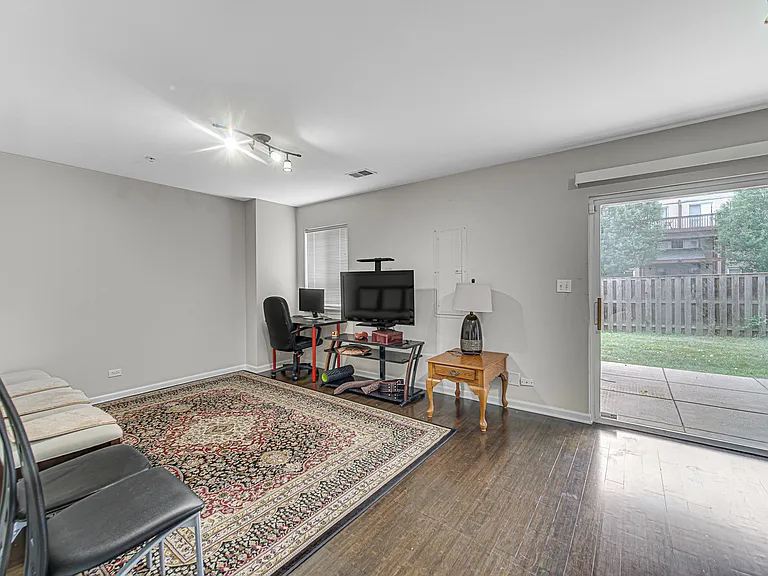 673 E Fountainview Dr #673 — Photo 12