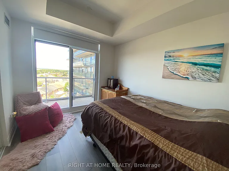 10 Gatineau Dr #1007W — Photo 9