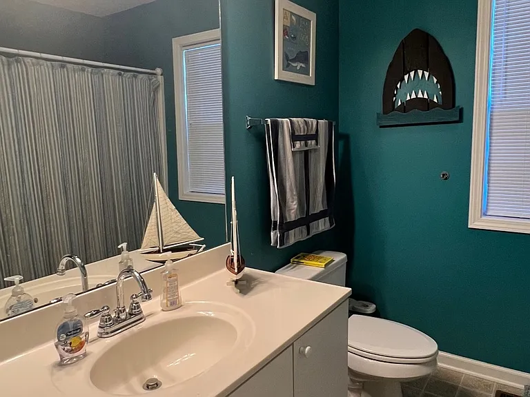 305 Woodgreen Dr — Photo 18
