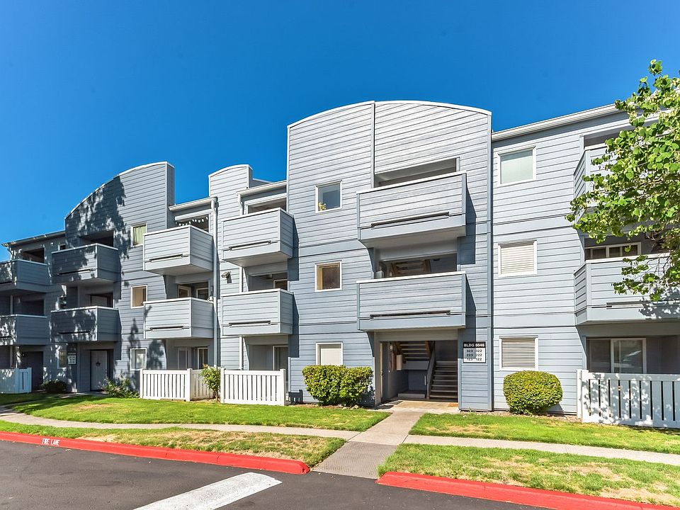 1st image of 6046 SE Drake St APT 223