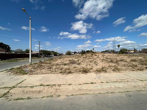 2nd image of 202 Alicante Dr