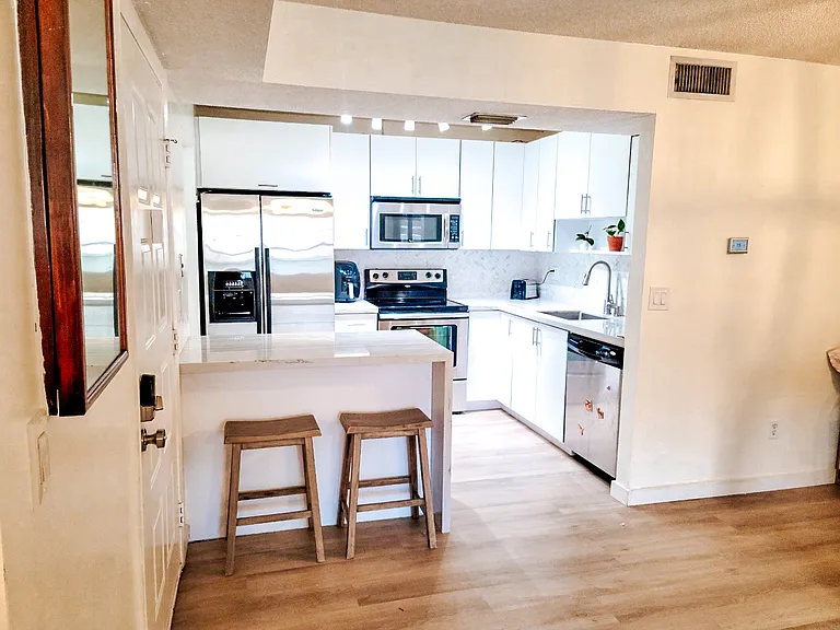 11905 NW 11th St #11905 — Photo 1