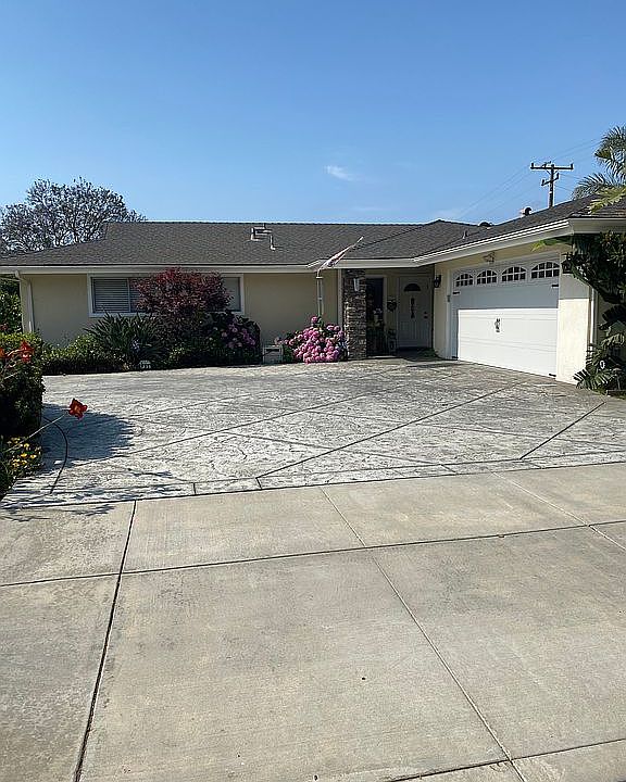 1st image of 1980 Hobart Dr
