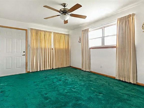 5th image of 7616 Kenmore Dr