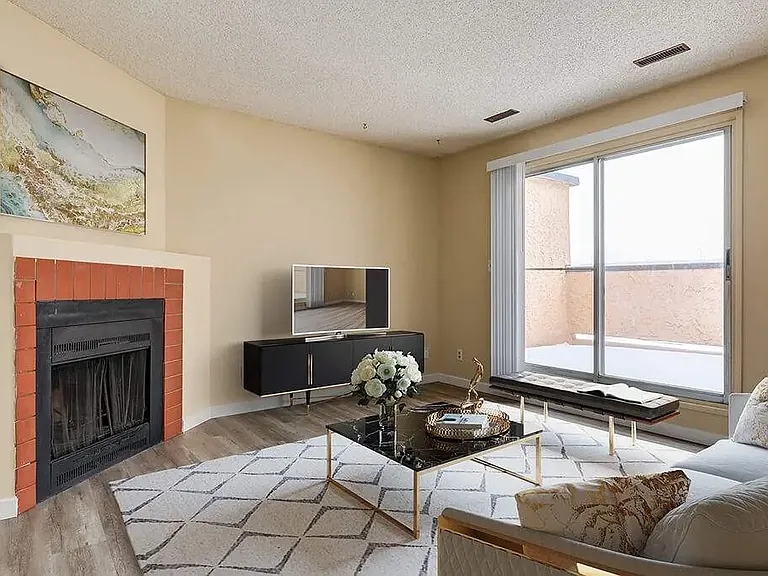 550 Rundlehorn Cir NE — Photo 61