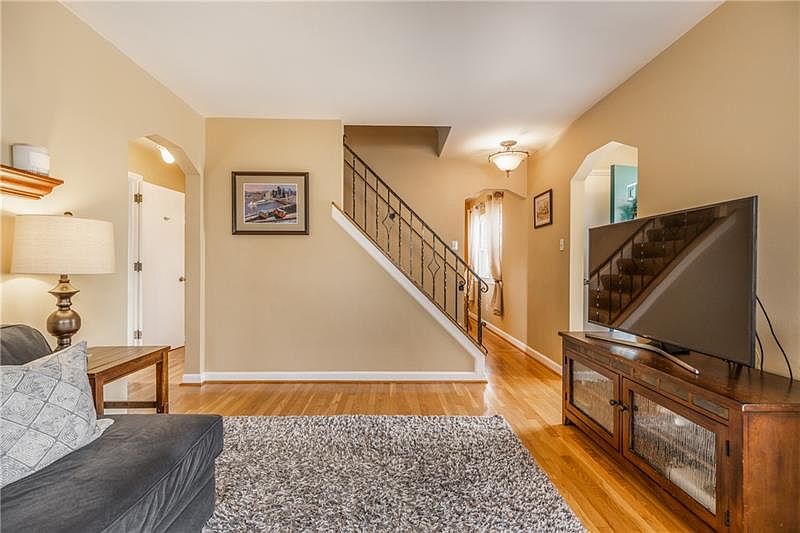 1491 Wood Ave, Glenshaw, PA 15116 Zillow