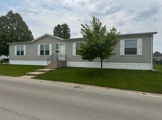 1280 Oak Ridge Dr #23, Manteno, IL 60950