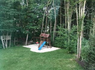 4067 Unity Dr, Hudsonville, MI 49426