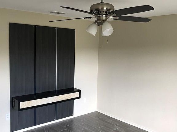 2nd image of 2721 Mangrove Palm Dr