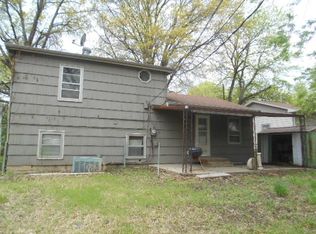 3218 SE Michigan Ave, Topeka, KS 66605