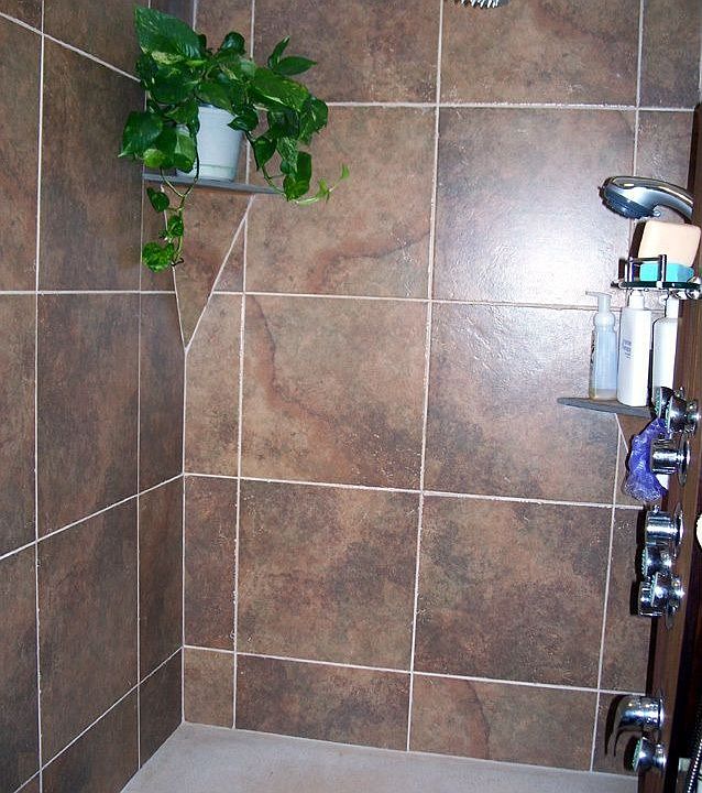 LARGE shower 48x60 w/seat