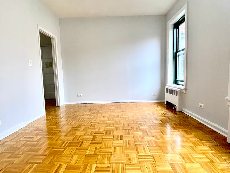 531 E 78th St #6E — Photo 3