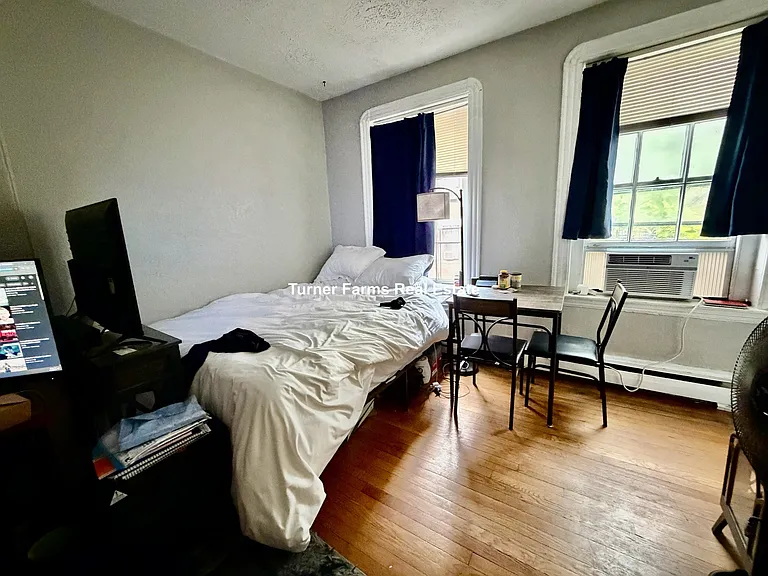 41 Anderson St #1 — Photo 3