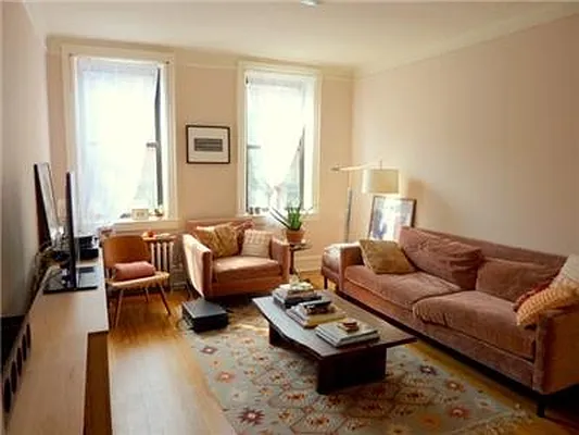 Rented by Nest Seekers International | media 4