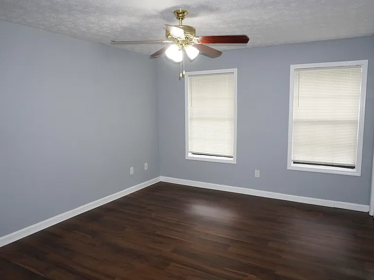 5489 Park Pl S — Photo 25